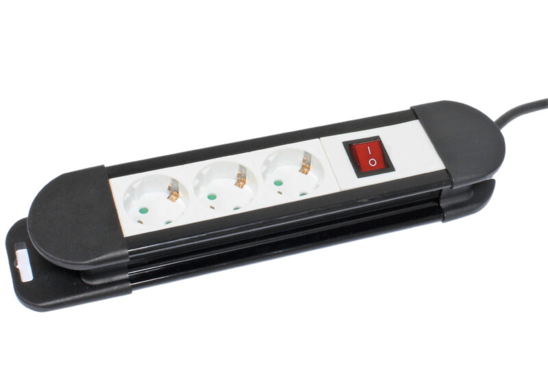 MADER 68006 - Base de Enchufe, con Interruptor, con organizador de cable, 3 Enchufes, 5m, 3G x 1.5mm²